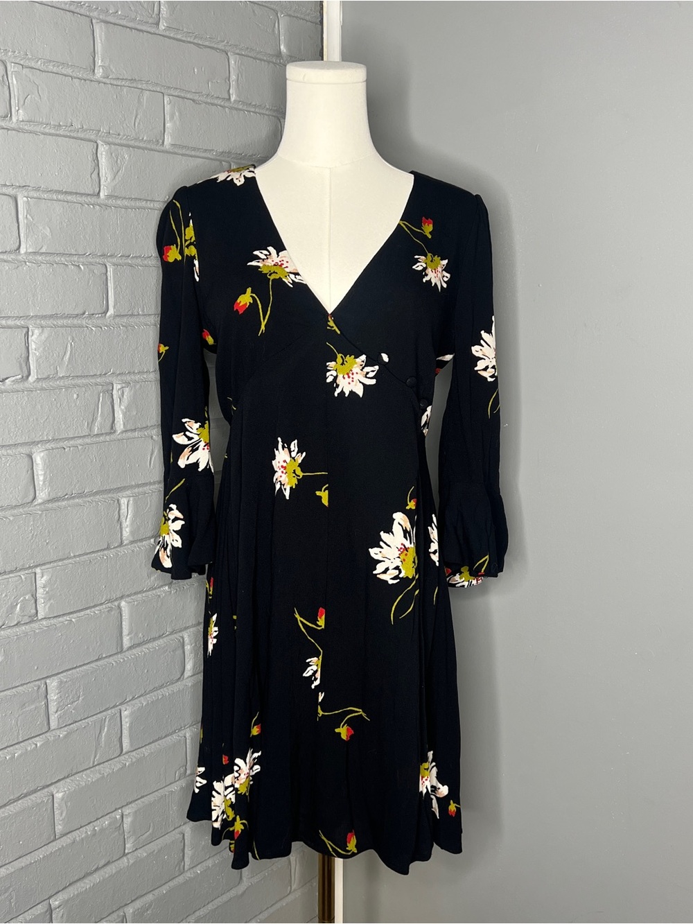 Free People "Time On My Side" Black Floral V-Neck A-Line Mini Wrap Dress Size:XS